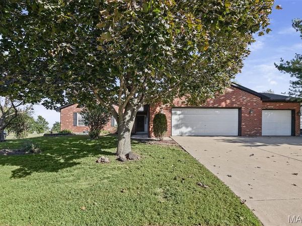 45 Legacy Drive , Granite City, IL 62040