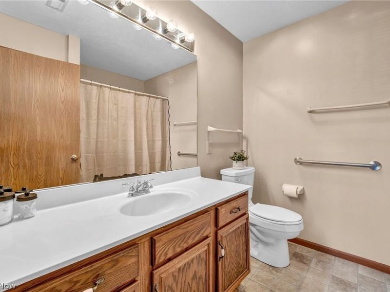 7780 Brittanny Drive NE, North Canton, OH 44720 Photo 11