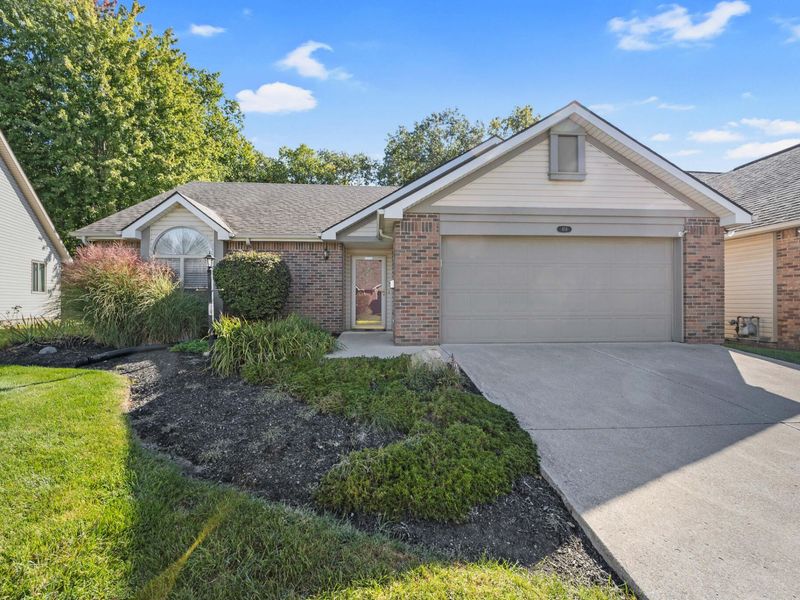 416 Woodside Place, Bellefontaine, OH 43311 Photo 1