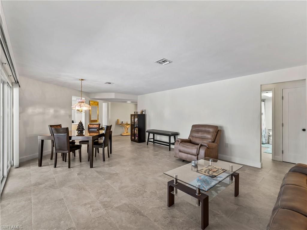 290 3rd St W, Bonita Springs, FL 34134 Photo