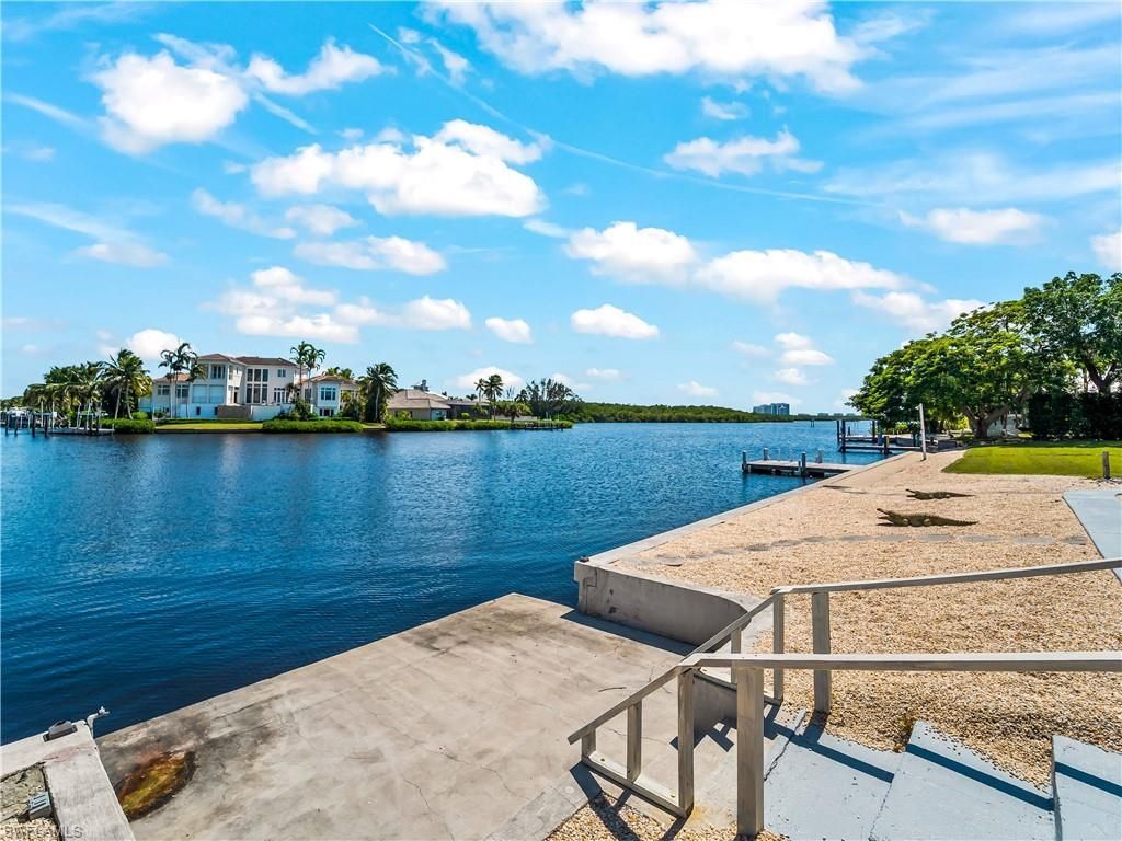 290 3rd St W, Bonita Springs, FL 34134 Photo