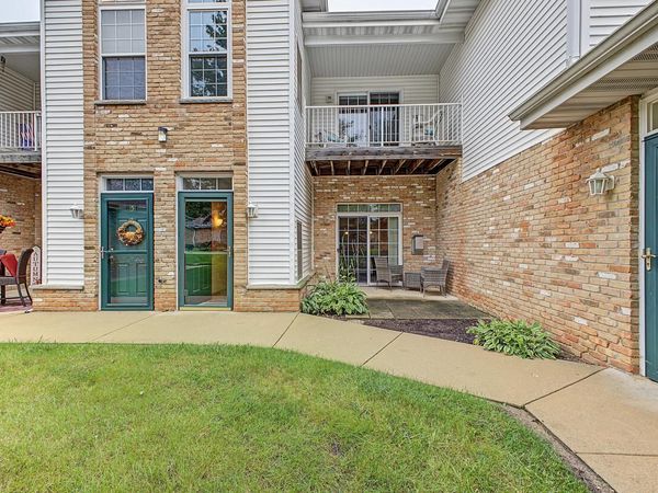 4225 E Taylor Harbor, Unit 7, Mount Pleasant, WI 53403
