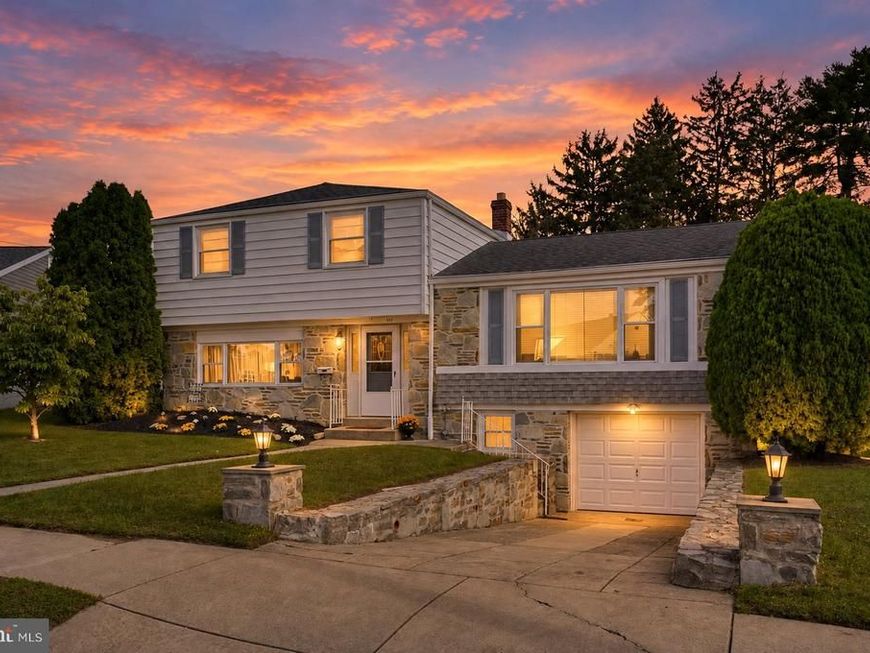 817 Rennard Circle , Philadelphia, PA 19116 Main Photo