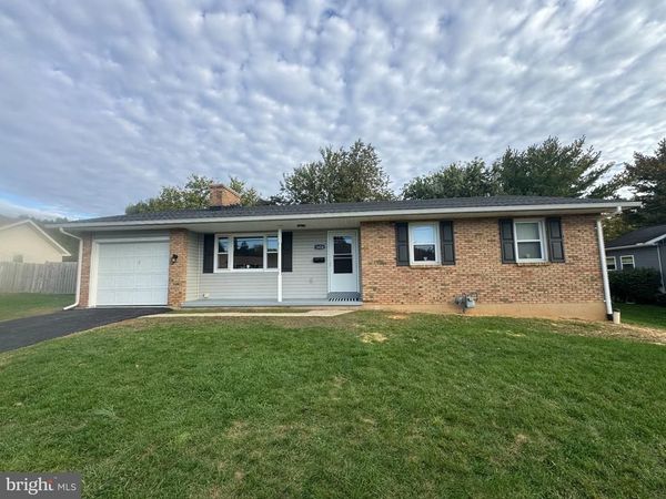 1624 GREENWOOD DRIVE, LEBANON, PA 17046