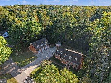 120 LACY LANE , BOWLING GREEN, VA 22427