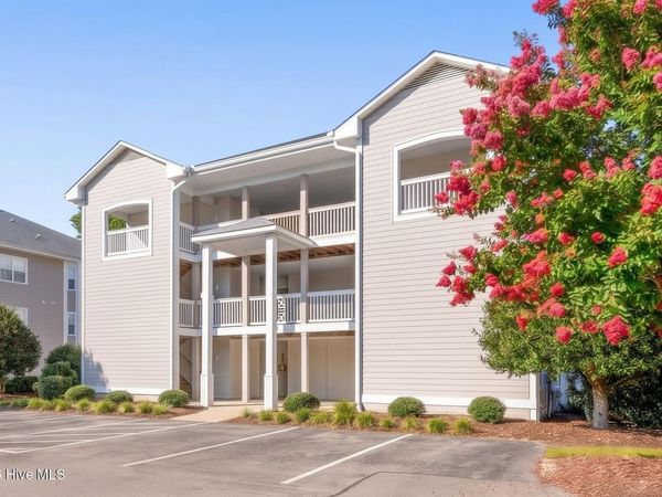 3030 Marsh Winds Circle, Unit 703, Southport, NC 28461