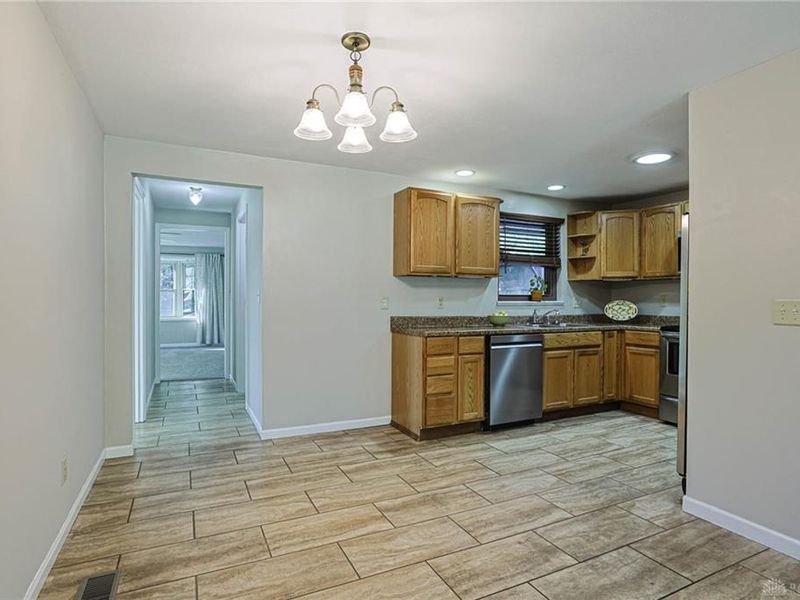 948 Pool Avenue, Vandalia, OH 45377 Photo 9