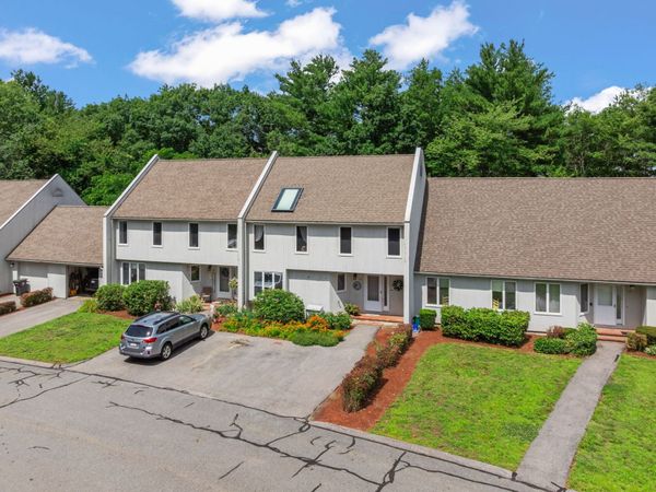 38 Woodland Park Dr, Unit 38, Haverhill, MA 01830