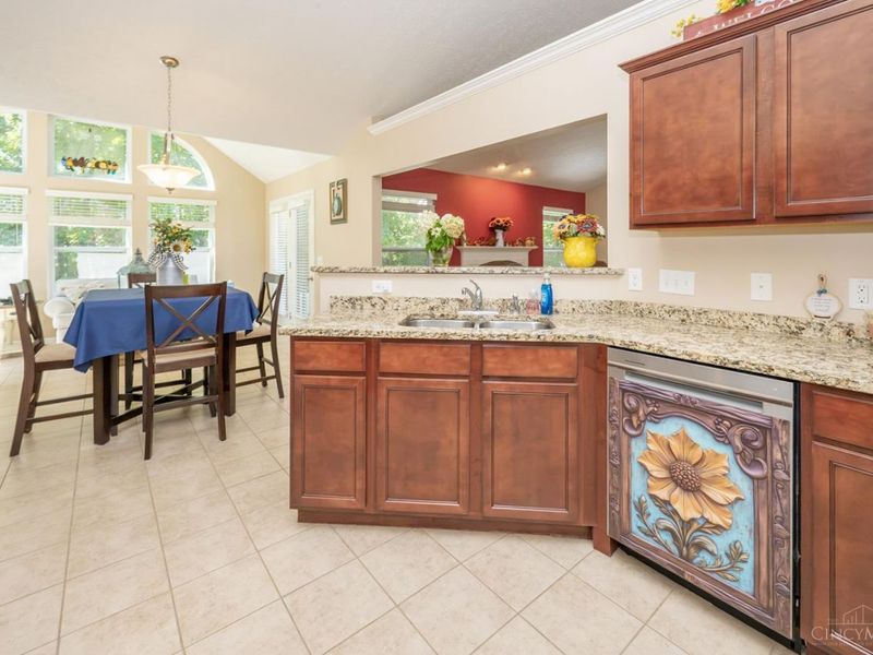1759 Goldenrod Court, Turtle Creek Township, OH 45036 Photo 9