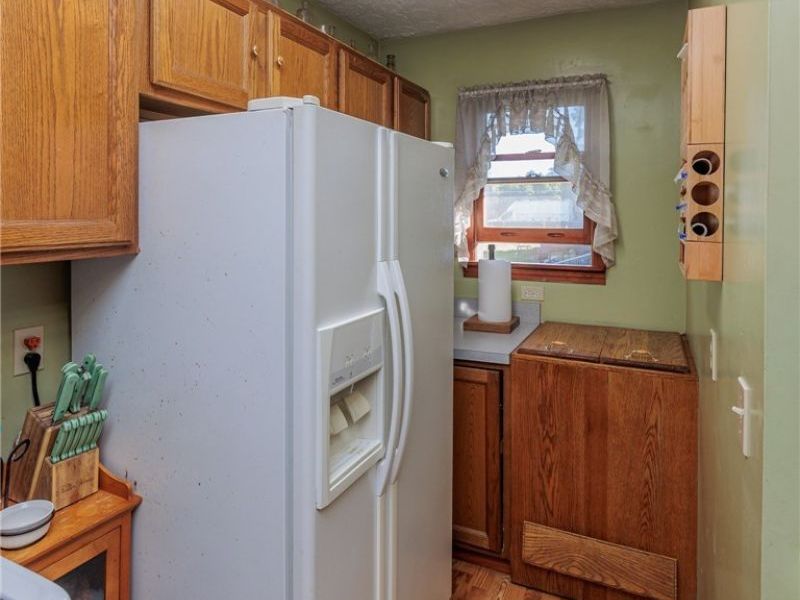 232 Barker Street, Wellington, OH 44090 Photo 12