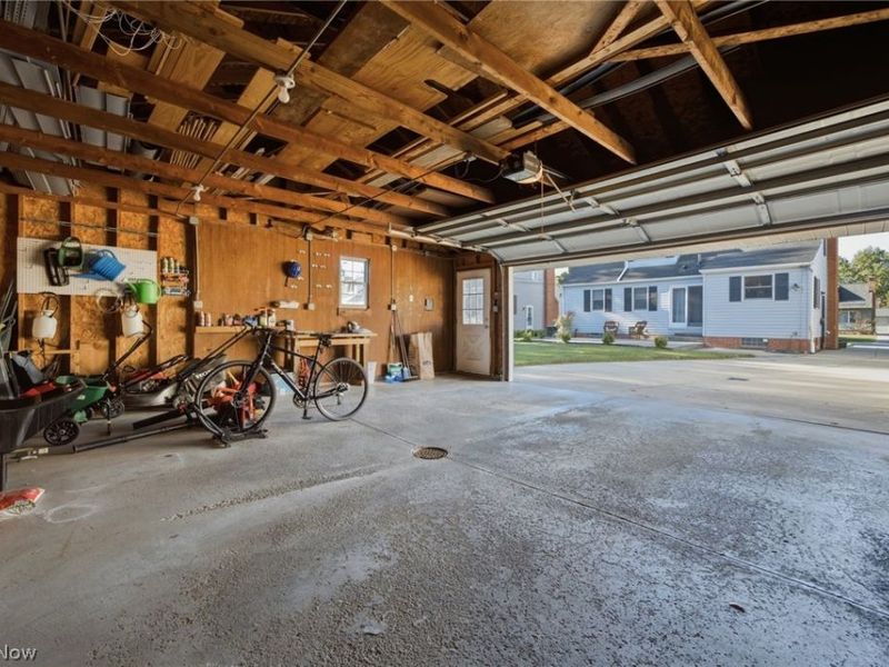 16420 Parklawn Avenue, Middleburg Heights, OH 44130 Photo 43