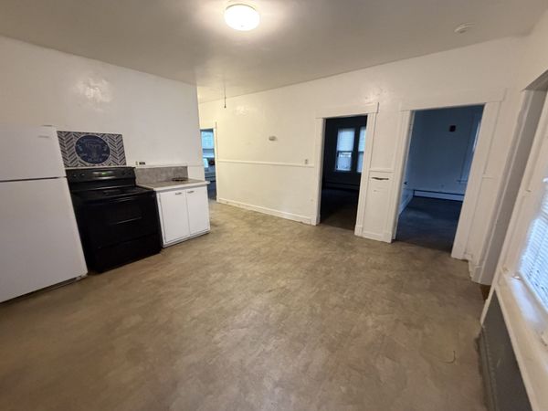 99 Cross St, Unit 2R, Southbridge, MA 01550