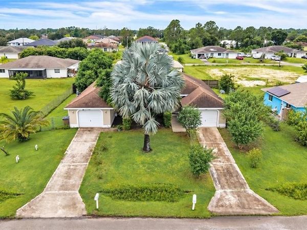4507 20th ST SW, Unit 4505/4507, LEHIGH ACRES, FL 33973