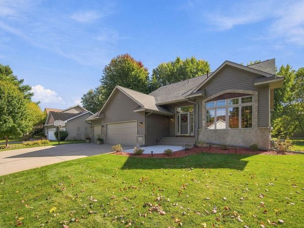 458 Coyote Trail, Lino Lakes, MN 55014
