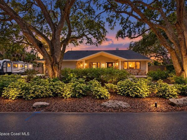 460 Oakwood Court , Merritt Island, FL 32953