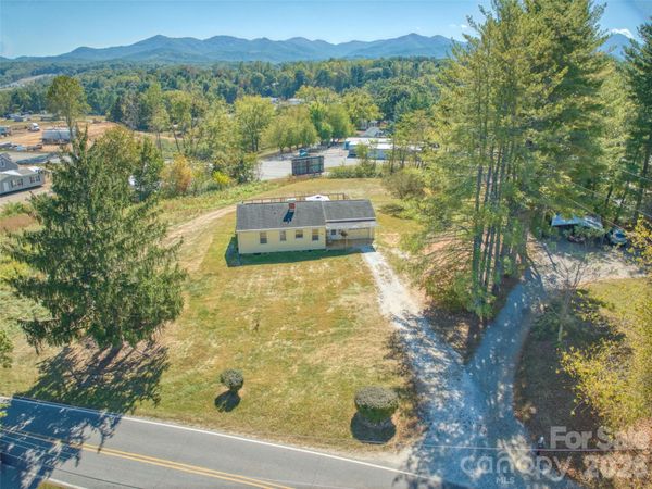 99 Justice Ridge Road , Candler, NC 28715