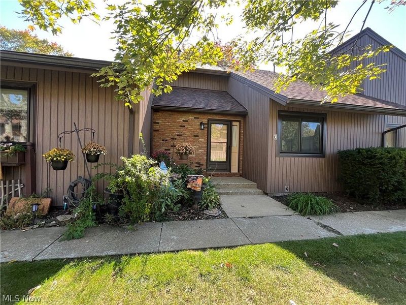 7368 Trailside Drive, Unit #E, Northfield, OH 44067 Photo 1