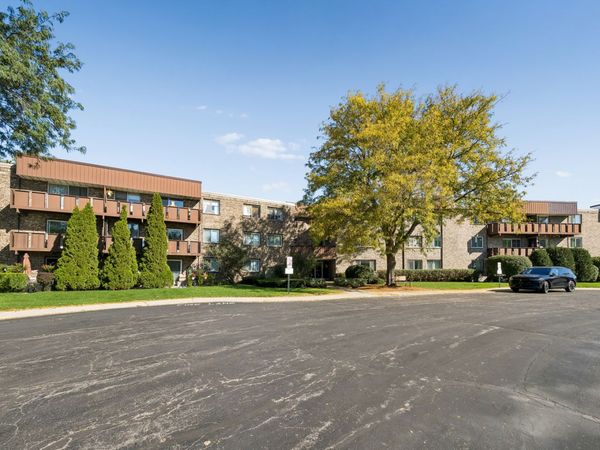 2650 Brookwood Way Drive , Unit 115, Rolling Meadows, IL 60008