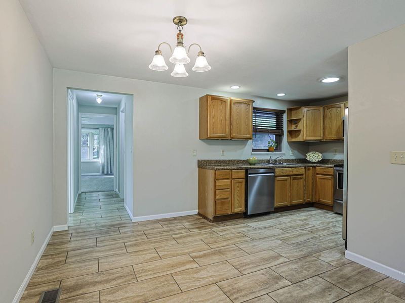 948 Pool Avenue, Vandalia, OH 45377 Photo 9