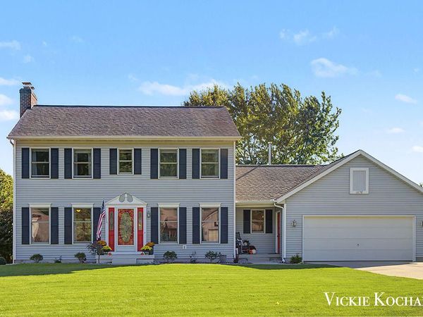 1676 Pinecroft Court SW, Wyoming, MI 49519