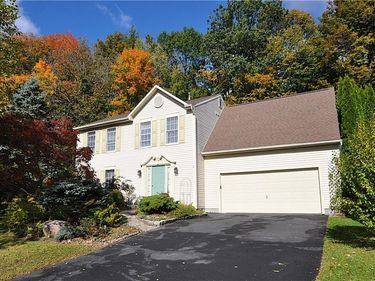 16 Knights Circle, Baldwinsville, NY 13027