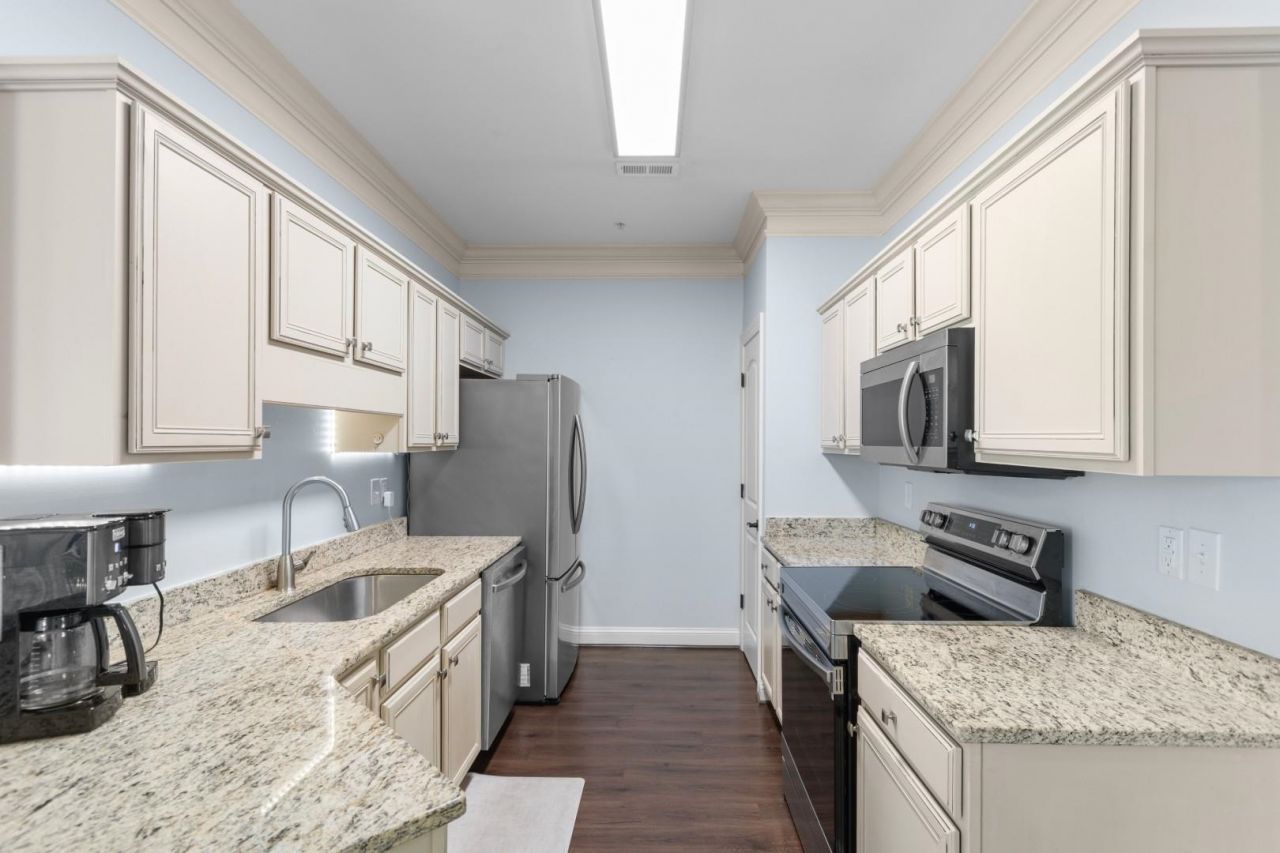 109 Ella Kinley Circle  Photo 5