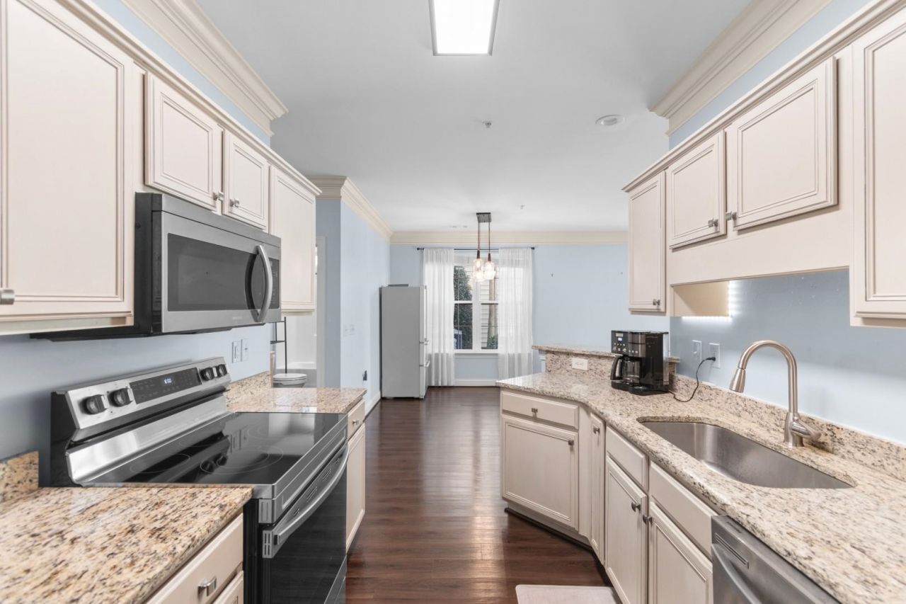 109 Ella Kinley Circle  Photo 7