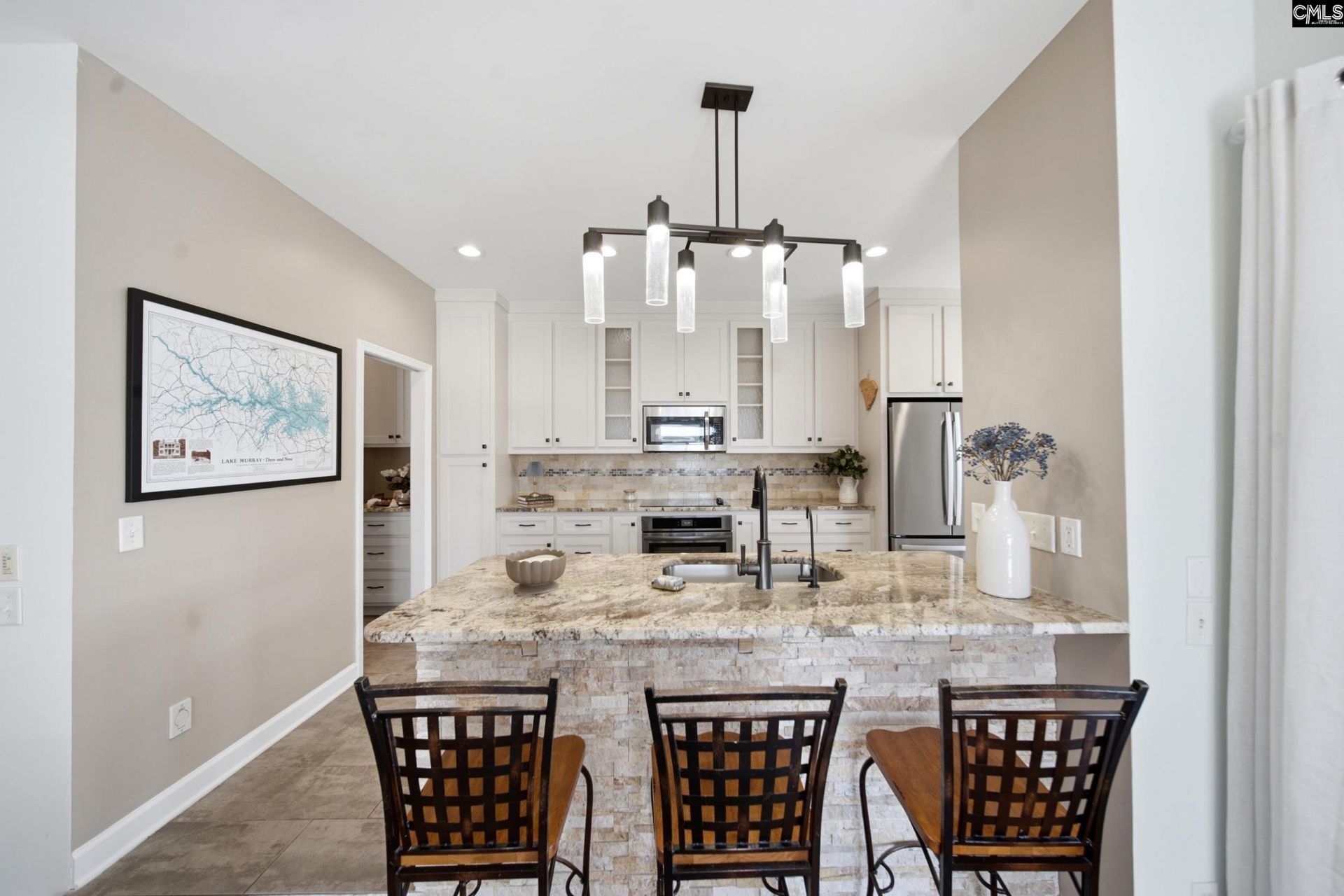 1065 Amick Drive Photo 8
