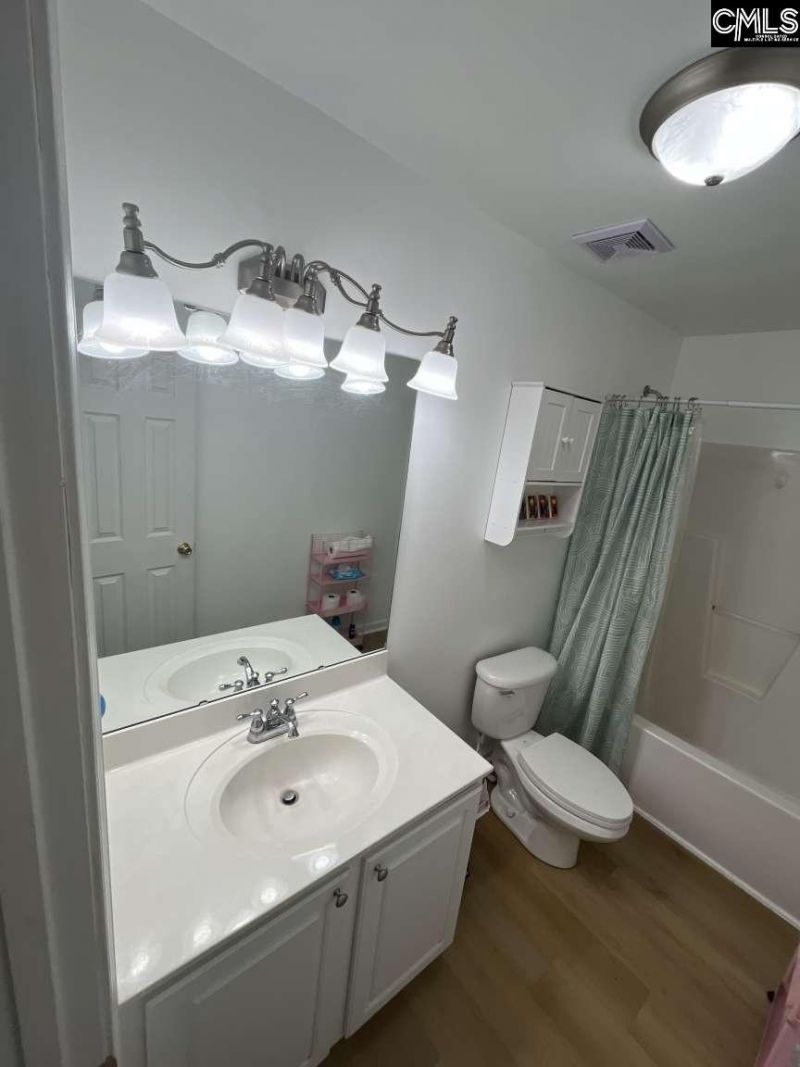 137 Farm Chase Drive  Photo 10