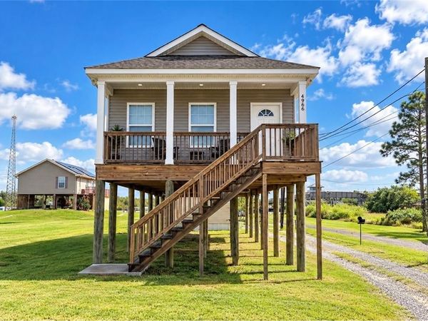 4966 CHRISTEN Street , Barataria, LA 70036