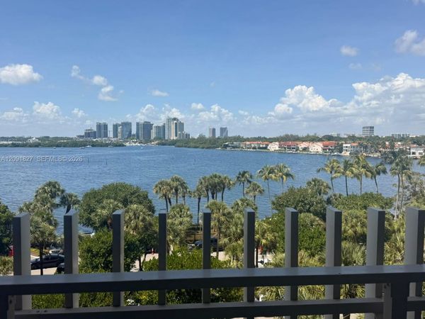 1 Grove Isle Dr , Unit A504, Miami, FL 33133