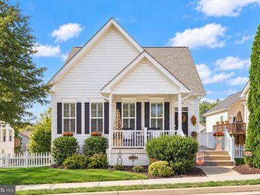 17430 LETHRIDGE CIRCLE , ROUND HILL, VA 20141