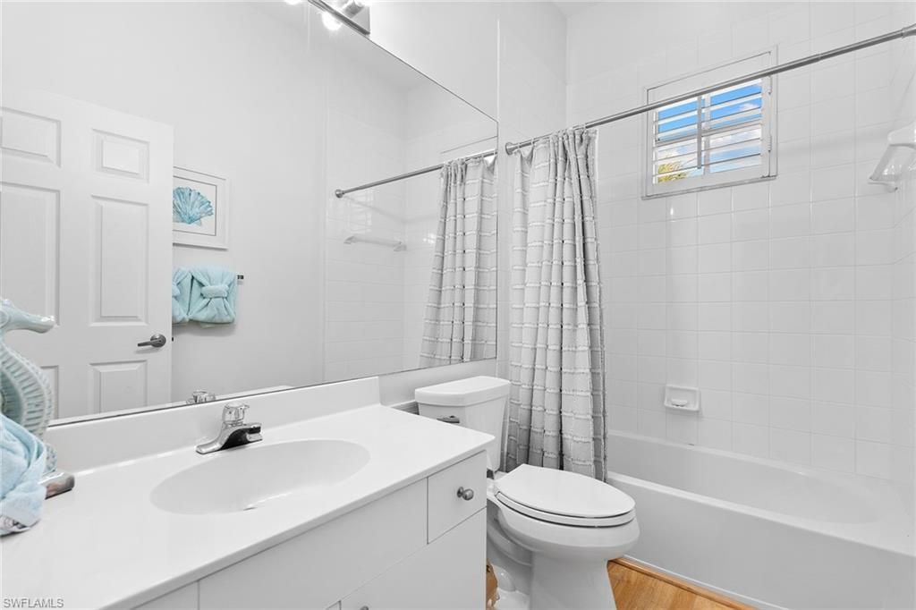 400 L Ambiance Cir , Unit 204, Naples, FL 34108 Photo