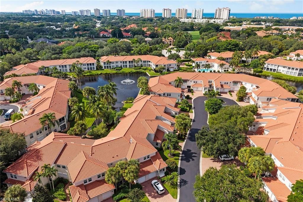 400 L Ambiance Cir , Unit 204, Naples, FL 34108 Photo