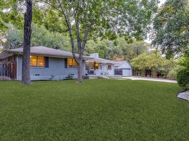 737 N Hampton Road, Dallas, TX 75208