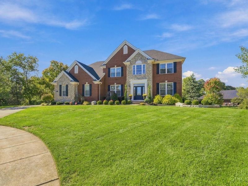 5507 Eden Ridge Drive, Cincinnati, OH 45247 Photo 2