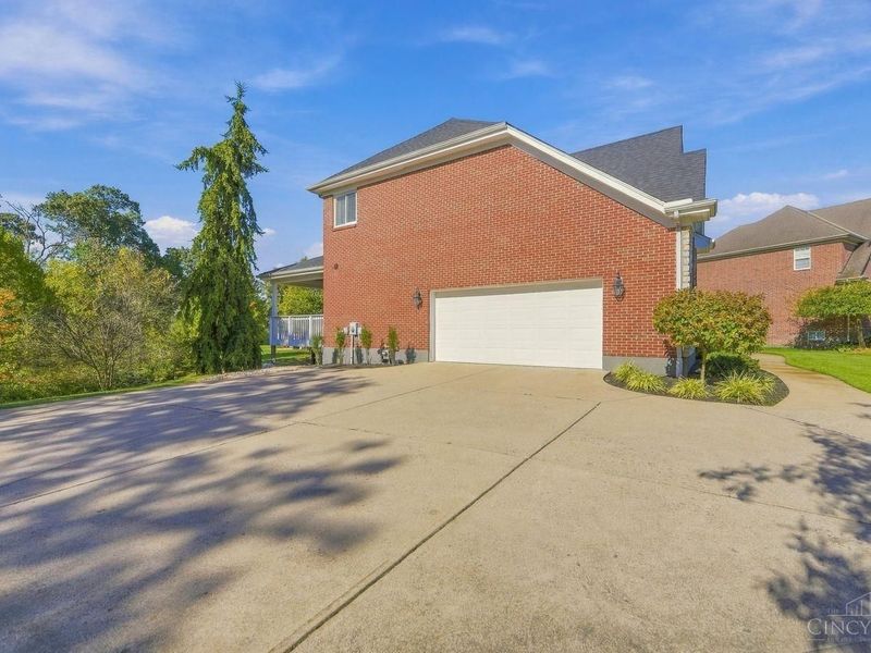 5507 Eden Ridge Drive, Cincinnati, OH 45247 Photo 47