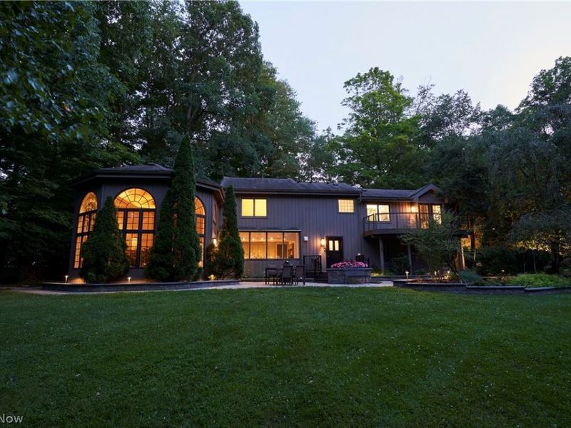2593 Revere Drive, Bath, OH 44333 Photo 8