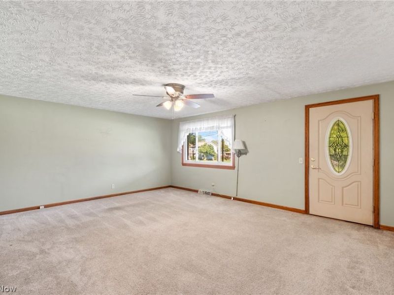 3681 Mariwood Avenue NW, Massillon, OH 44646 Photo 5