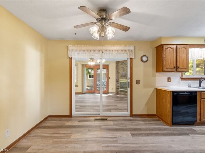 3681 Mariwood Avenue NW, Massillon, OH 44646 Photo 9