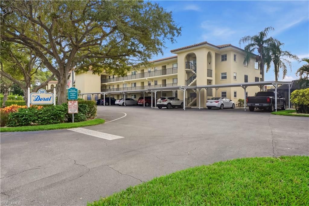 201 Quail Forest Blvd , Unit 103, Naples, FL 34105 Photo