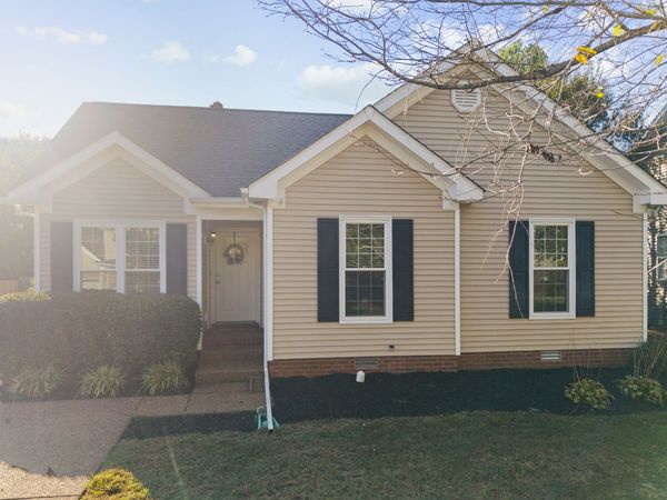 1140 Summerville Cir , Thompsons Station, TN 37179