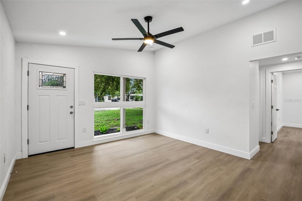 334 E Cornelius Circle, Sarasota, FL 34232 Photo