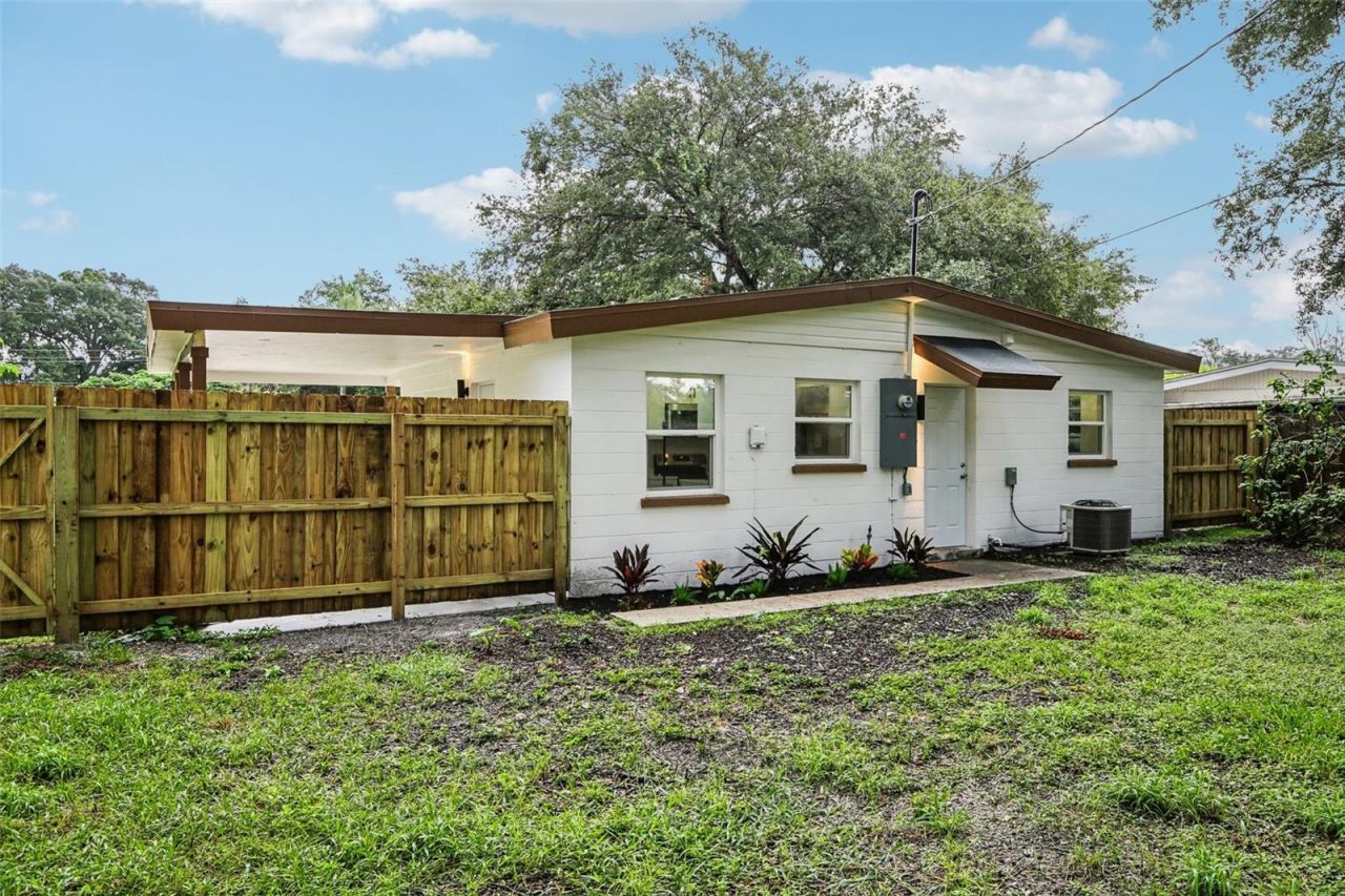 334 E Cornelius Circle, Sarasota, FL 34232 Photo