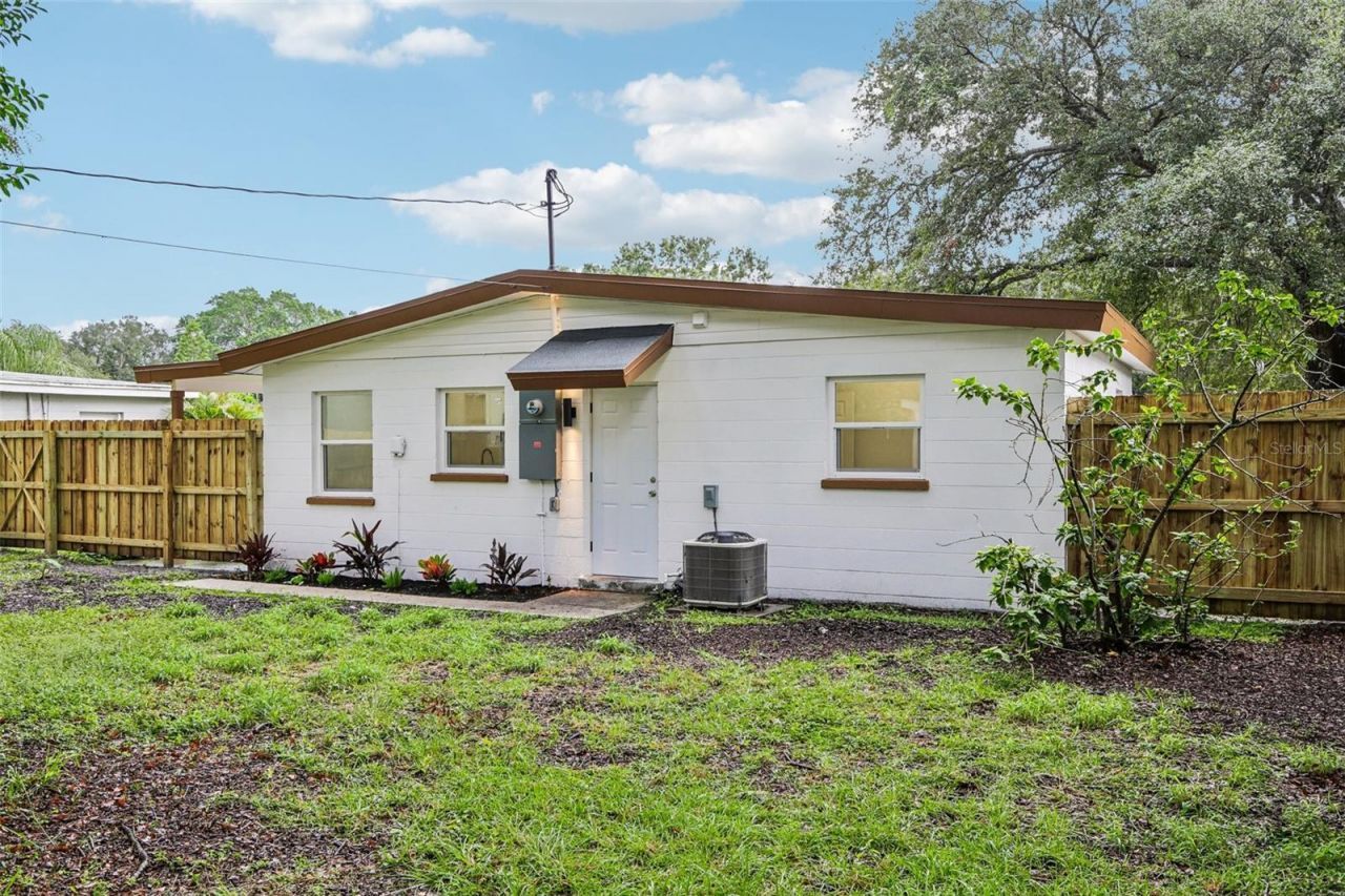 334 E Cornelius Circle, Sarasota, FL 34232 Photo