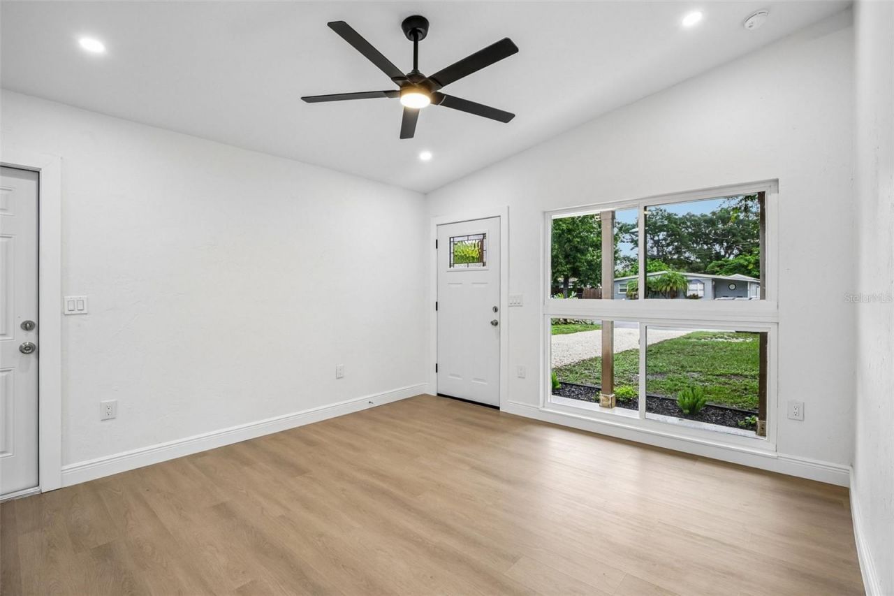 334 E Cornelius Circle, Sarasota, FL 34232 Photo