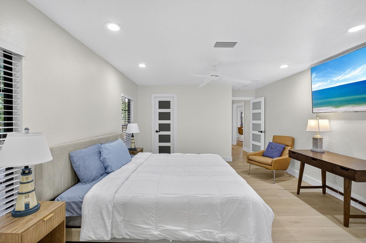3455 Anglin Drive, Sarasota, FL 34242 Photo