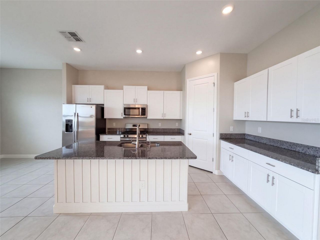 9430 Channing Hill Drive, Ruskin, FL 33573 Photo