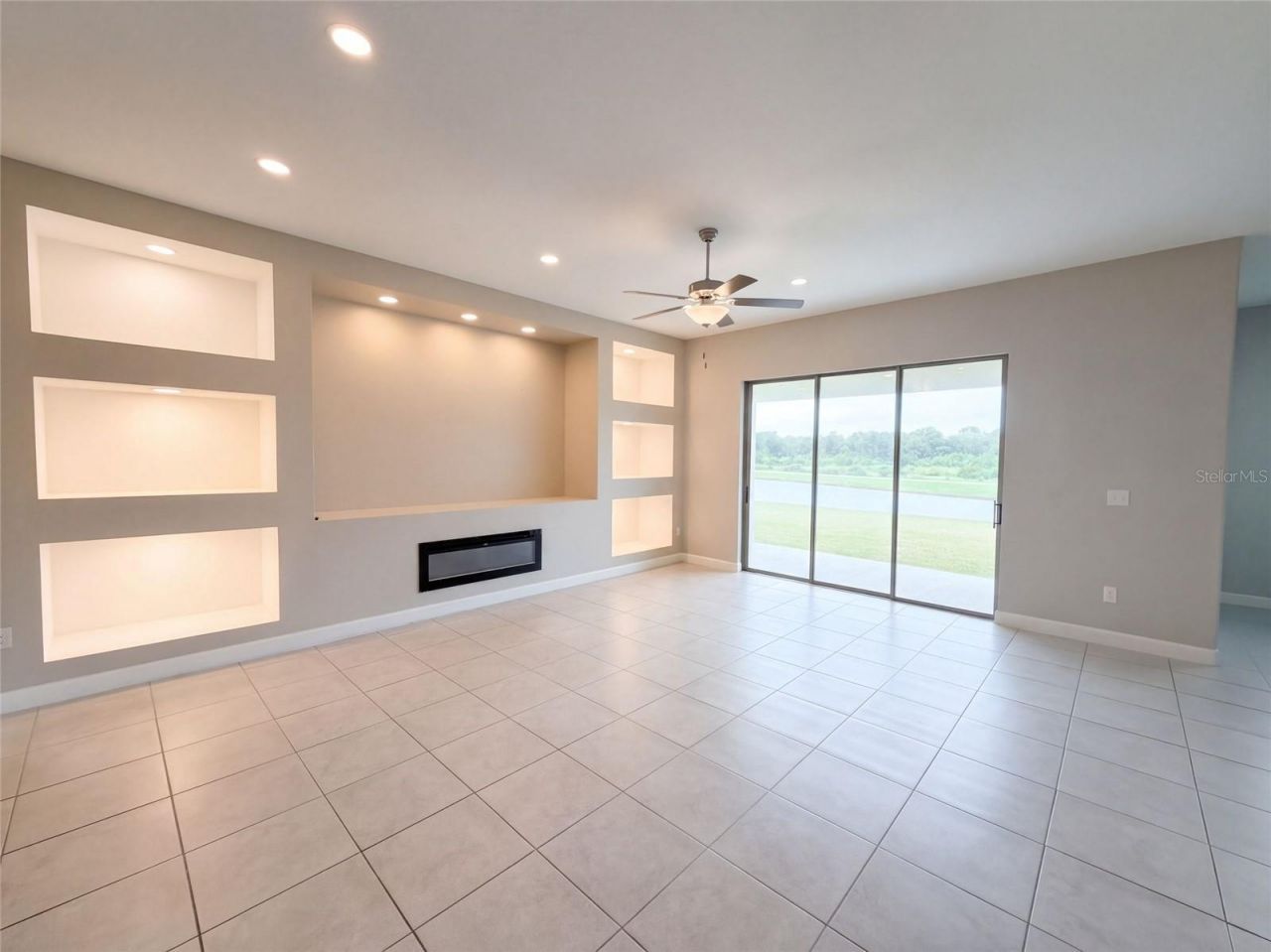 9430 Channing Hill Drive, Ruskin, FL 33573 Photo