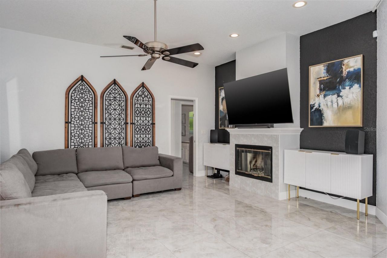 121 7th Street, Belleair Beach, FL 33786 Photo